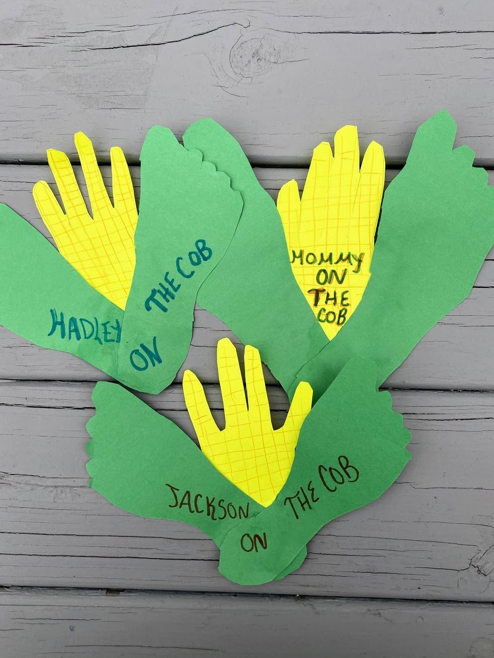 handprint-corn-on-the-cob-craft-platein28