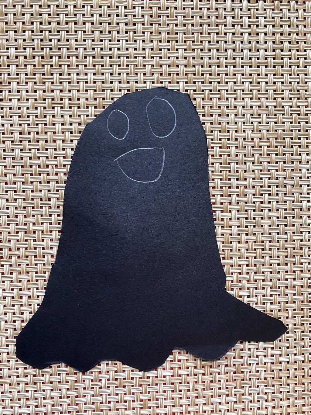 cutout ghost for Rice Ghost Craft.