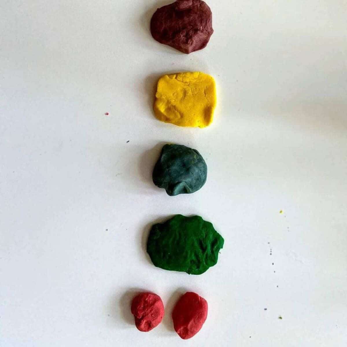 Play dough pieces for burger activity