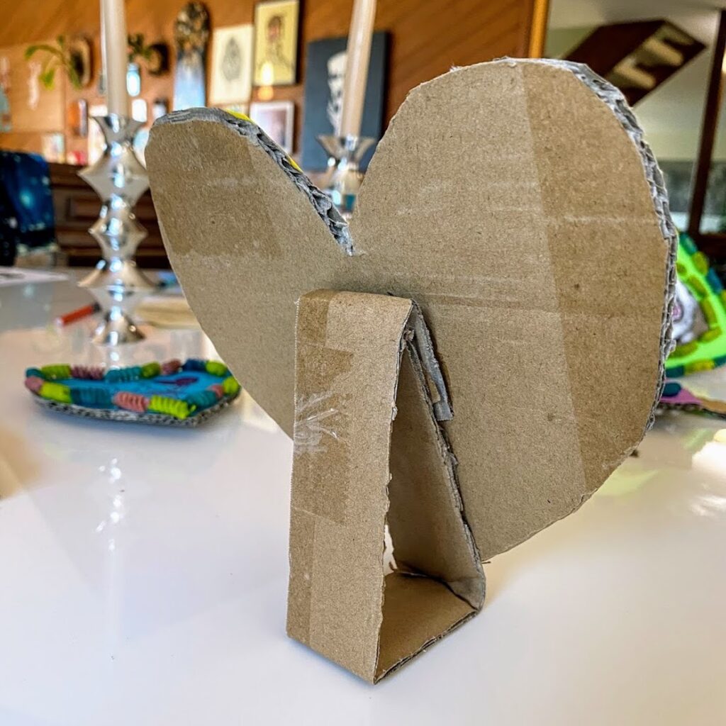 cardboard heart frame with stand