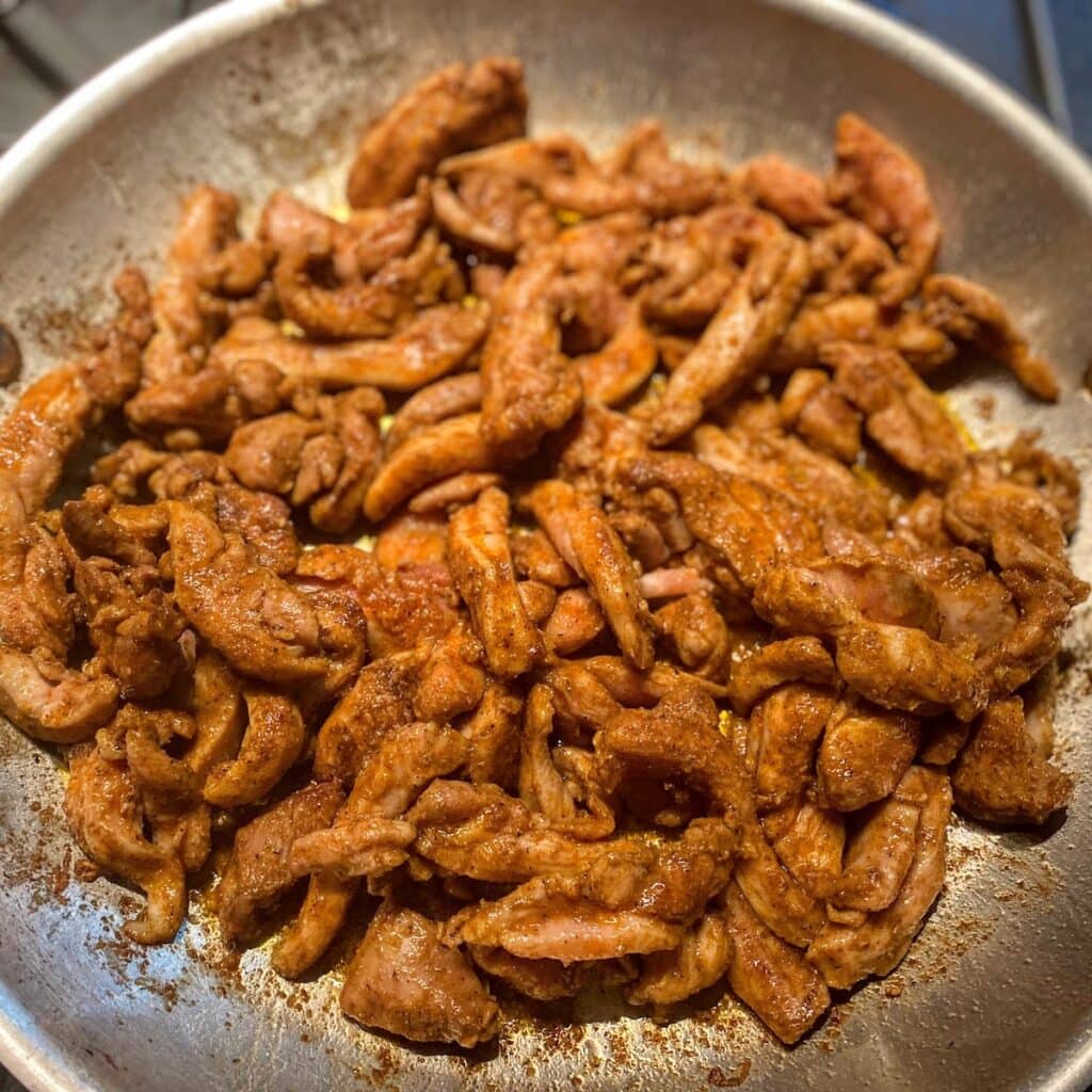 pan of sizzling fajita chicken