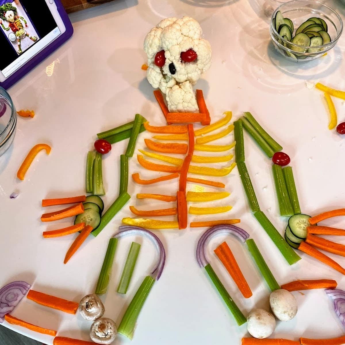 skeleton veggie tray with hands and feet