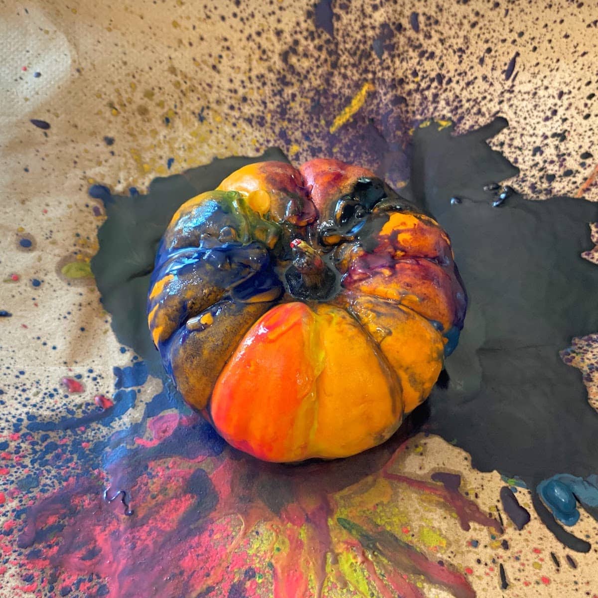 final pumpkin with melted crayon