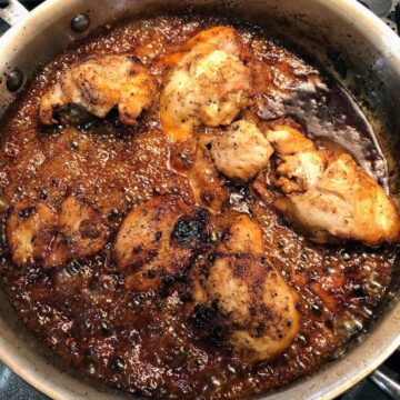 honey garlic chicken cooking