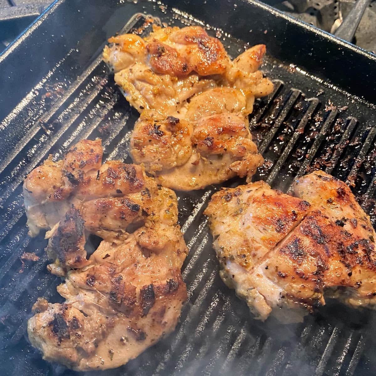 grilling chicken 