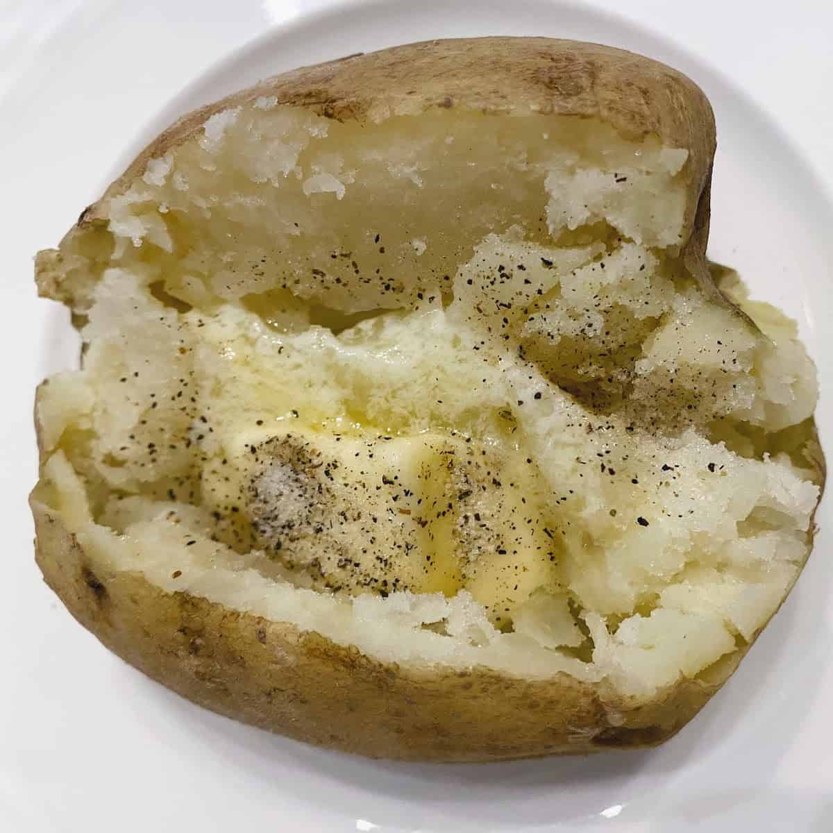 baked potato with butter salt and pepper 