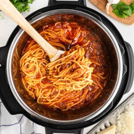 Spaghetti with marinara that was made in the instant pot.